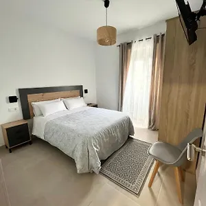 Apartment Puente A La Mezquita - Free Parking, Cordoba
